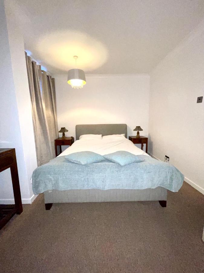 Two Bedroom Apartment Pimlico Londra Exterior foto
